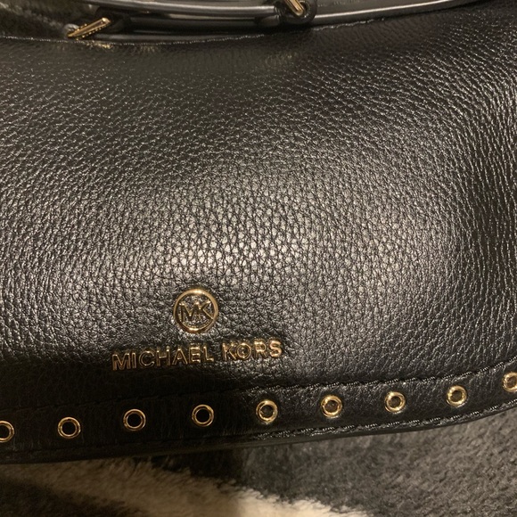 🆕Michael Kors Camden Pochette Bag - Picture 8 of 8